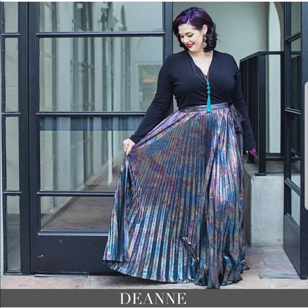 Lularoe oil slick deanne dress